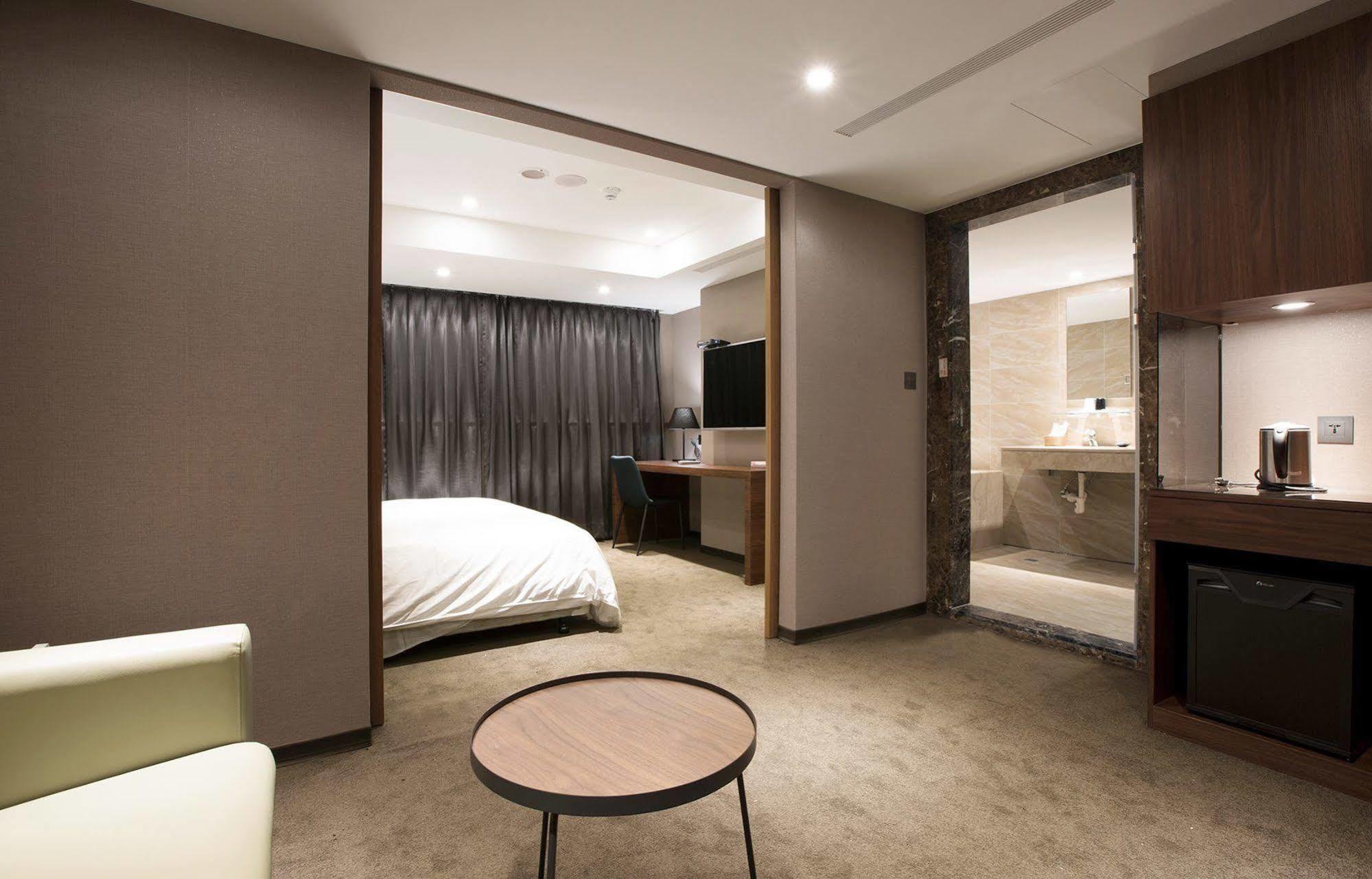 Noble Hotel Tajpej Kültér fotó